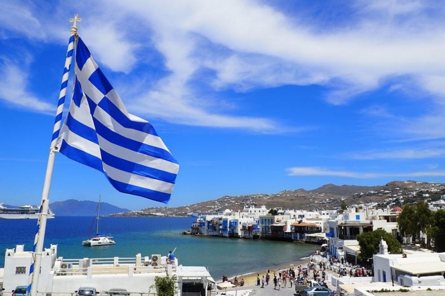 Ресторанти и кафенета в Гърция подновяват работа след 6-месечен локдаун
